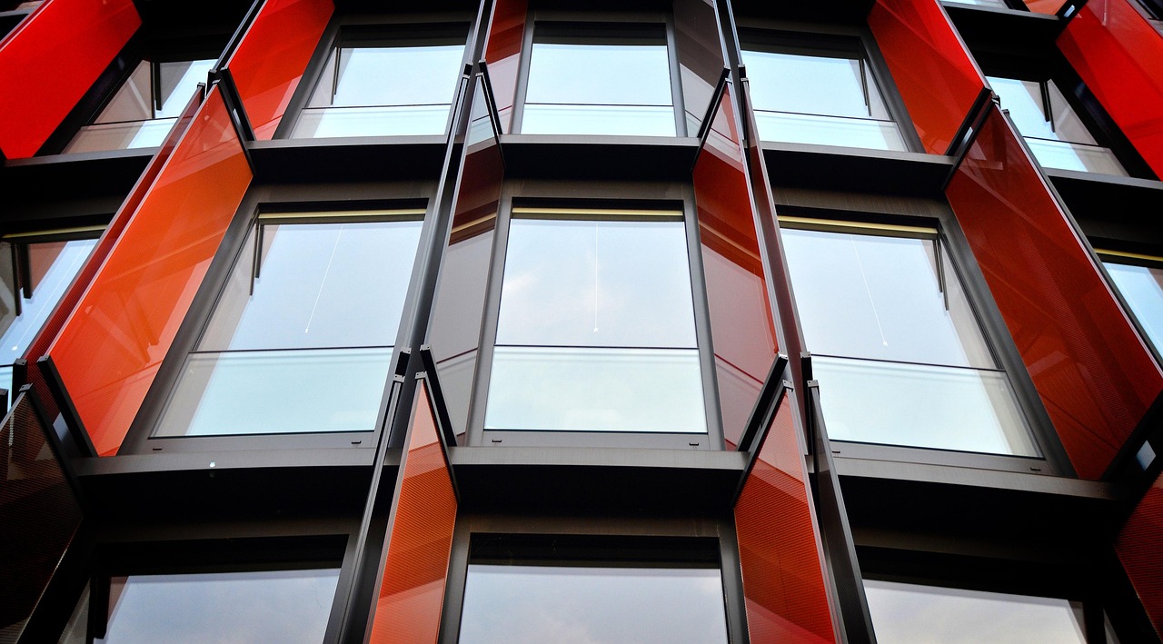 香烟和过敏反应：气道灼痛和哮喘