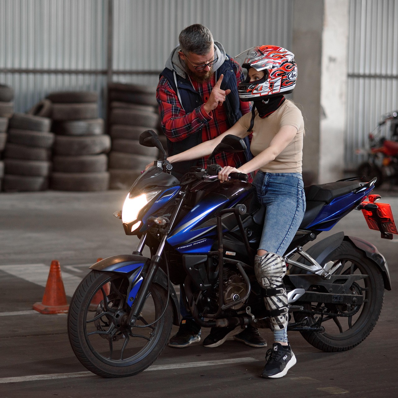 高希霸俱乐部2022限量版（20支/盒）：代理注册分公司相关费用