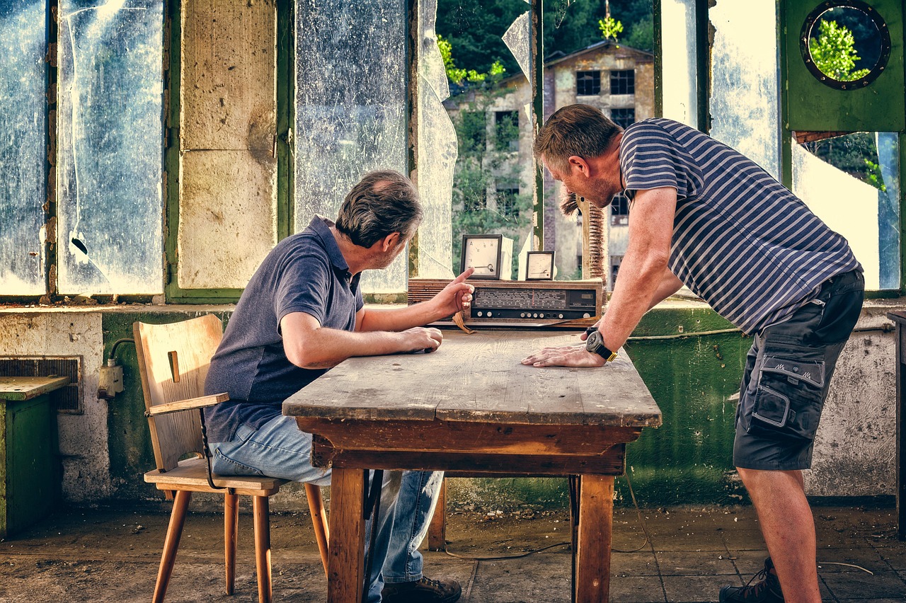 如何利用短信通知促进企业跨界经营?