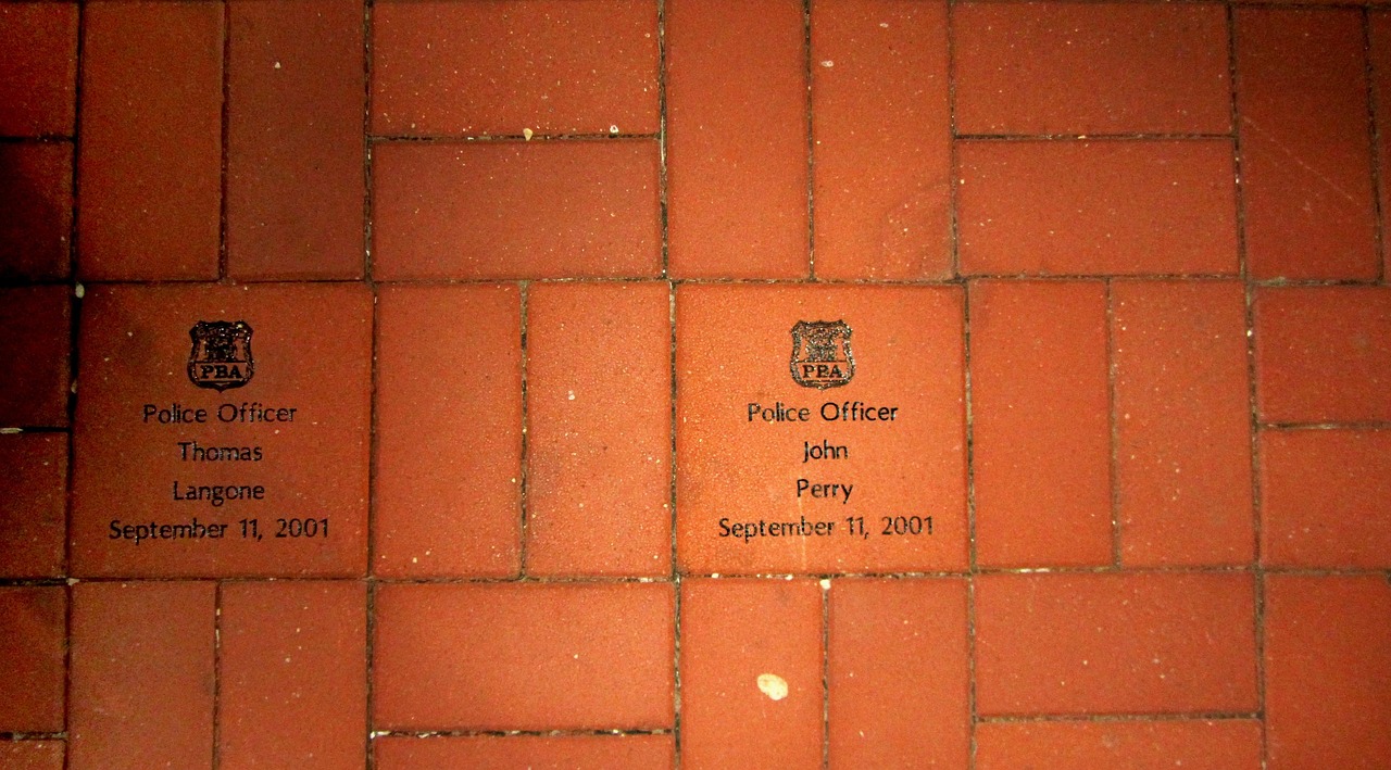 买卖微信号：久夜卡密购买平台