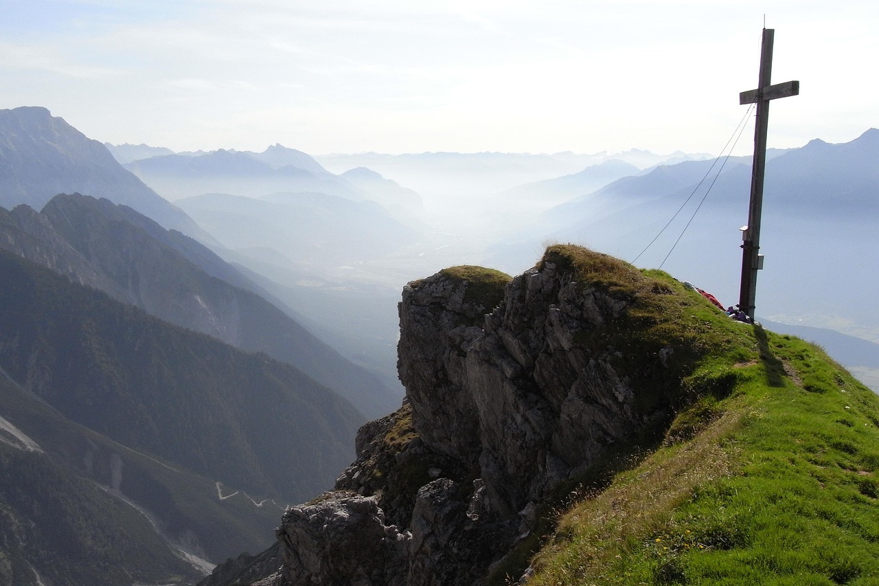 快手实名账号：网校平台 代理模式